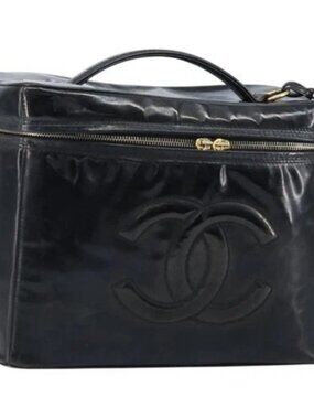 CHANEL Vanity Pouch Patent leather Black Gold CC Auth bs33674